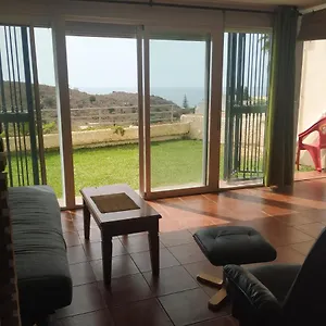 Cosy, Quiet Holiday Flat With Sea View Apartamento